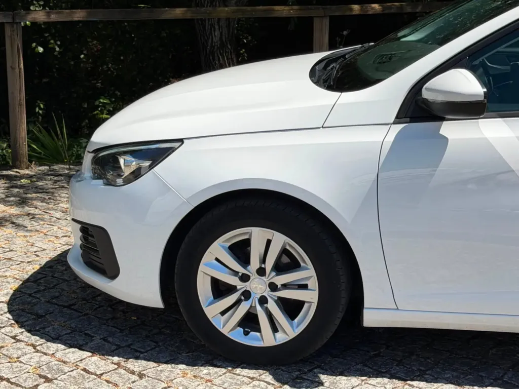 Peugeot 308 1.5 BlueHDi Active Pack — fotografia 16