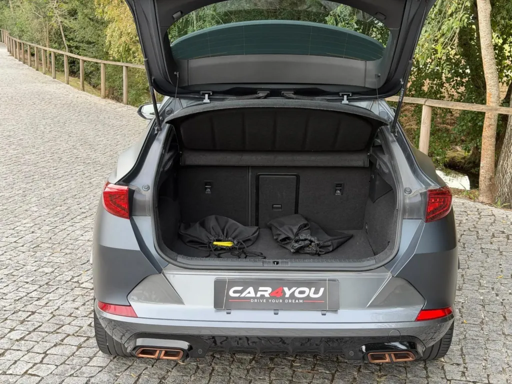 Cupra Formentor 1.4 e-Hybrid DSG — fotografia 11