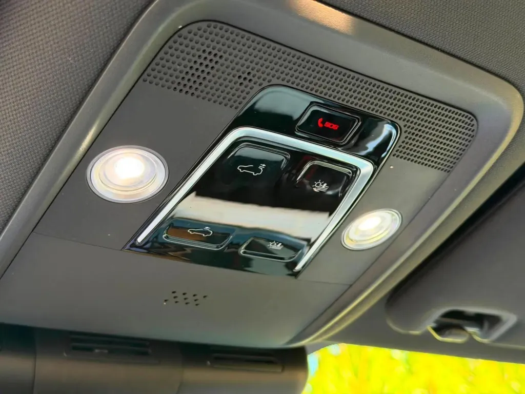 BYD Atto 3 60.48 kWh Design — fotografia 16