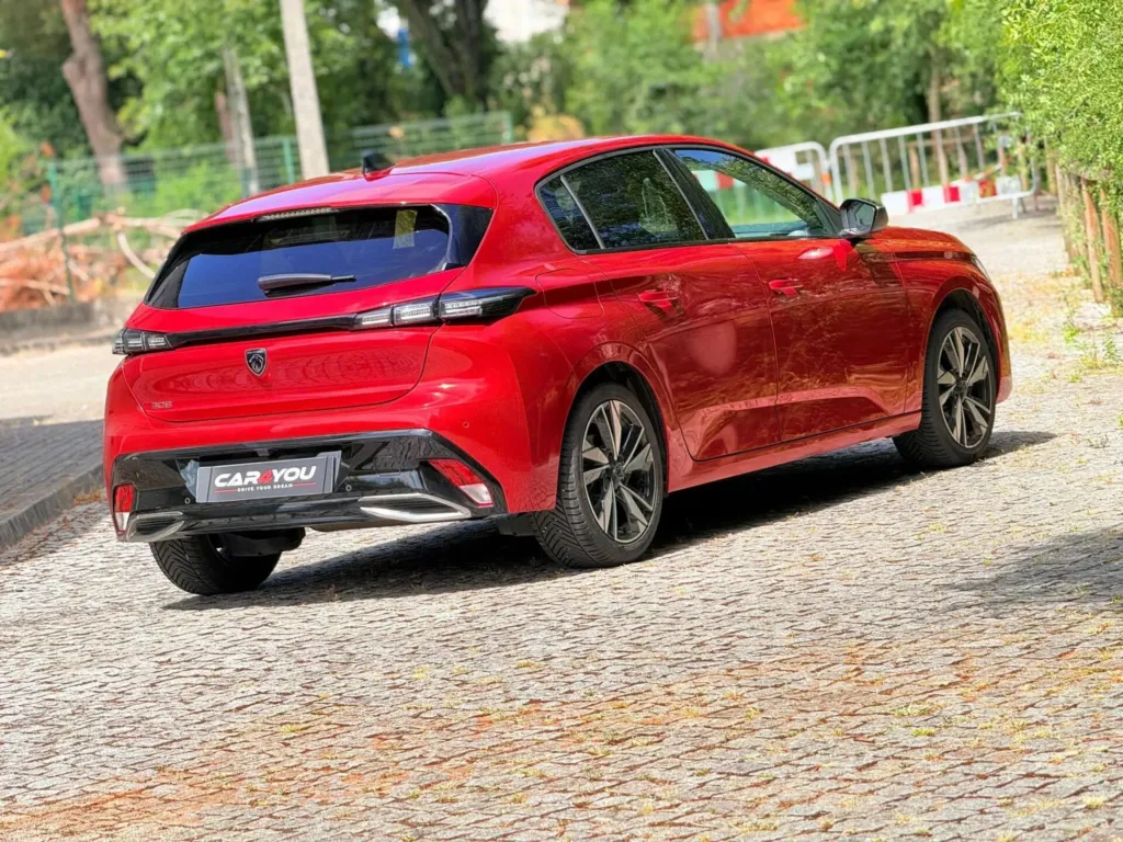 Peugeot 308 1.2 PureTech Allure — fotografia 4