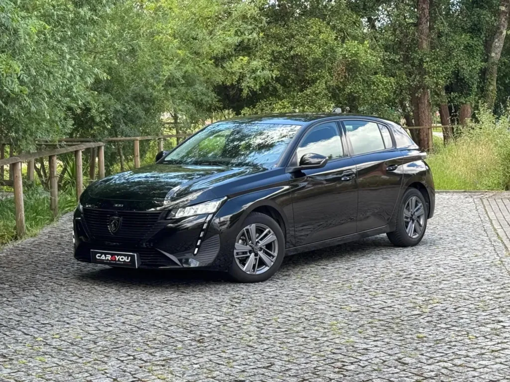 Peugeot 308 PureTech 130 EAT8 Active Pack — fotografia 1