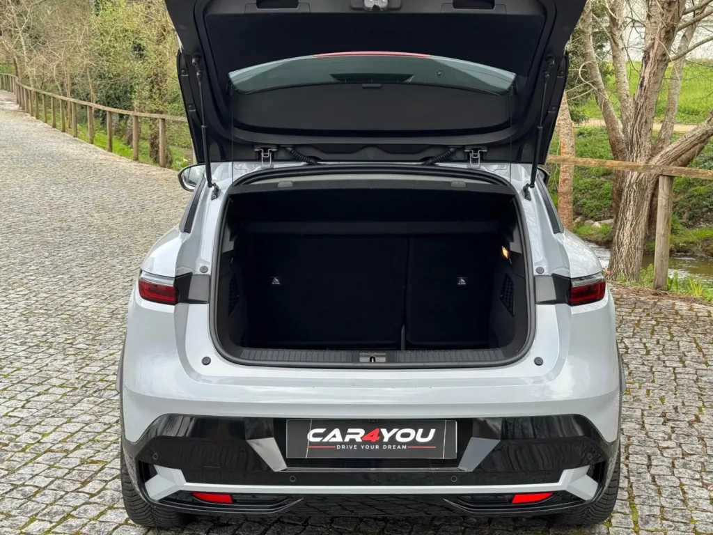 Renault Mégane E-Tech EV60 Equilibre Optimum Charge — fotografia 14