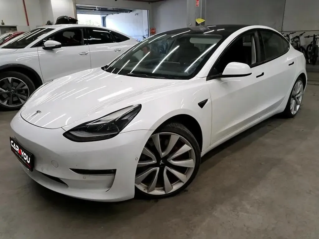 Tesla Model 3 Long Range Tração Integral Premium — fotografia 1