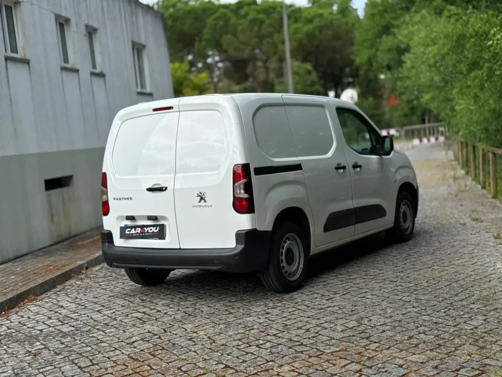 Peugeot Partner 1.5 BlueHdi Premium Standard — fotografia 6