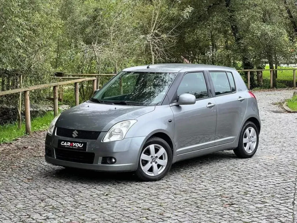 Suzuki Swift 1.3 16V Sport — fotografia 1