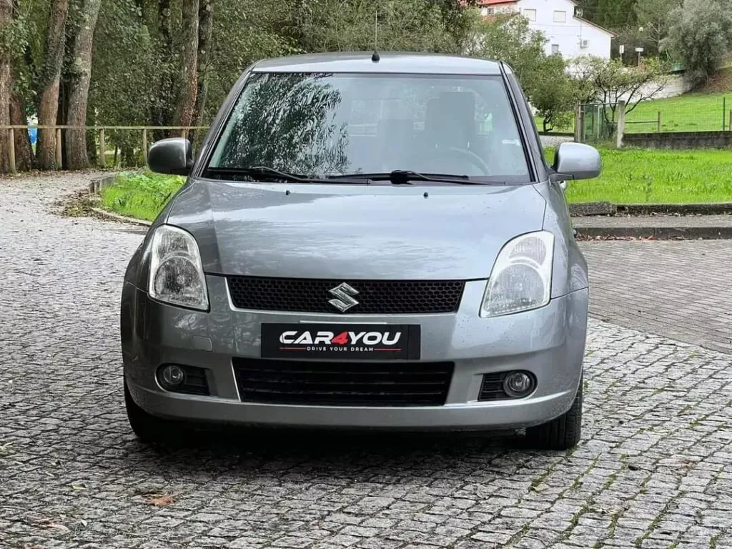 Suzuki Swift 1.3 16V Sport — fotografia 11