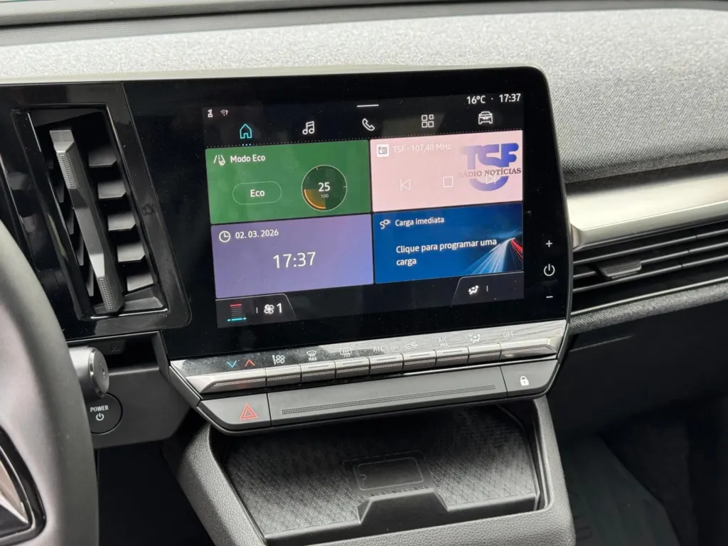 Renault Mégane E-Tech EV60 Equilibre Optimum Charge — fotografia 16