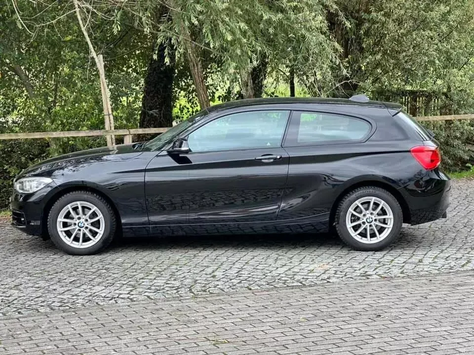 BMW 118 d Line Sport Auto — fotografia 10