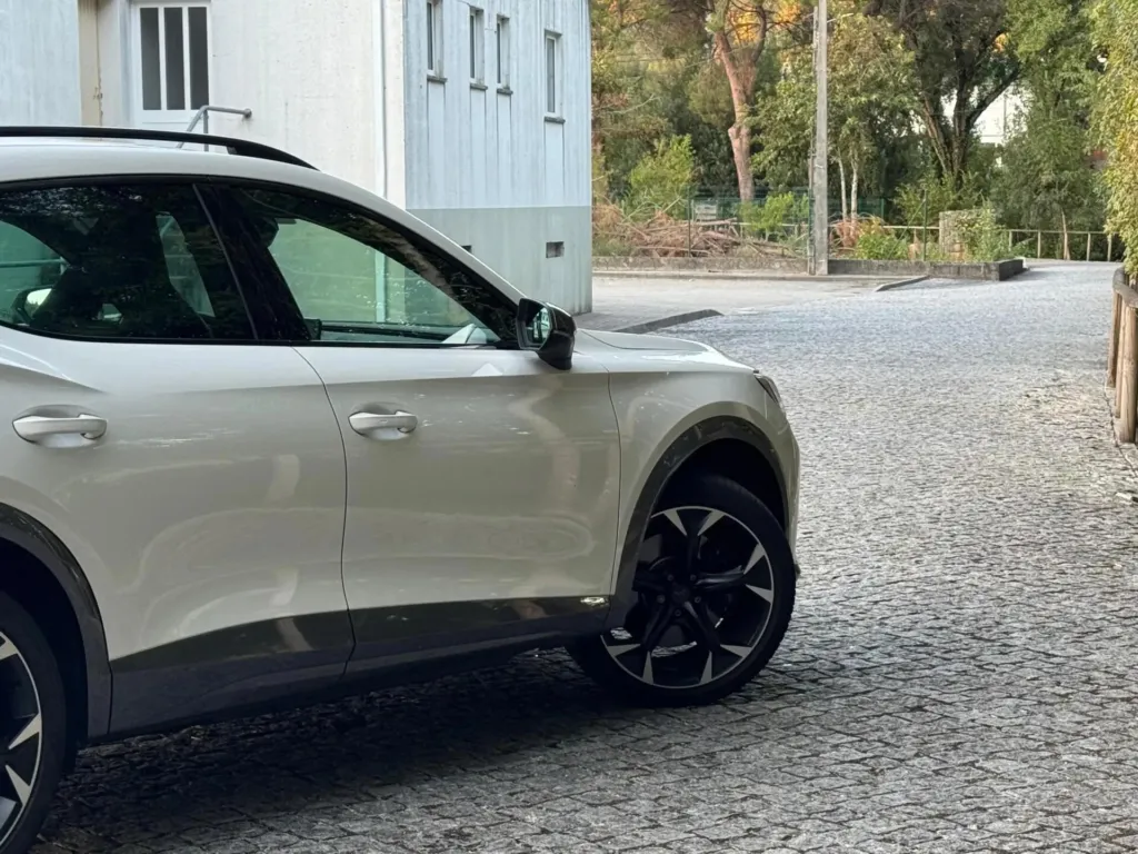 Cupra Formentor 1.4 e-Hybrid DSG VZ — fotografia 7