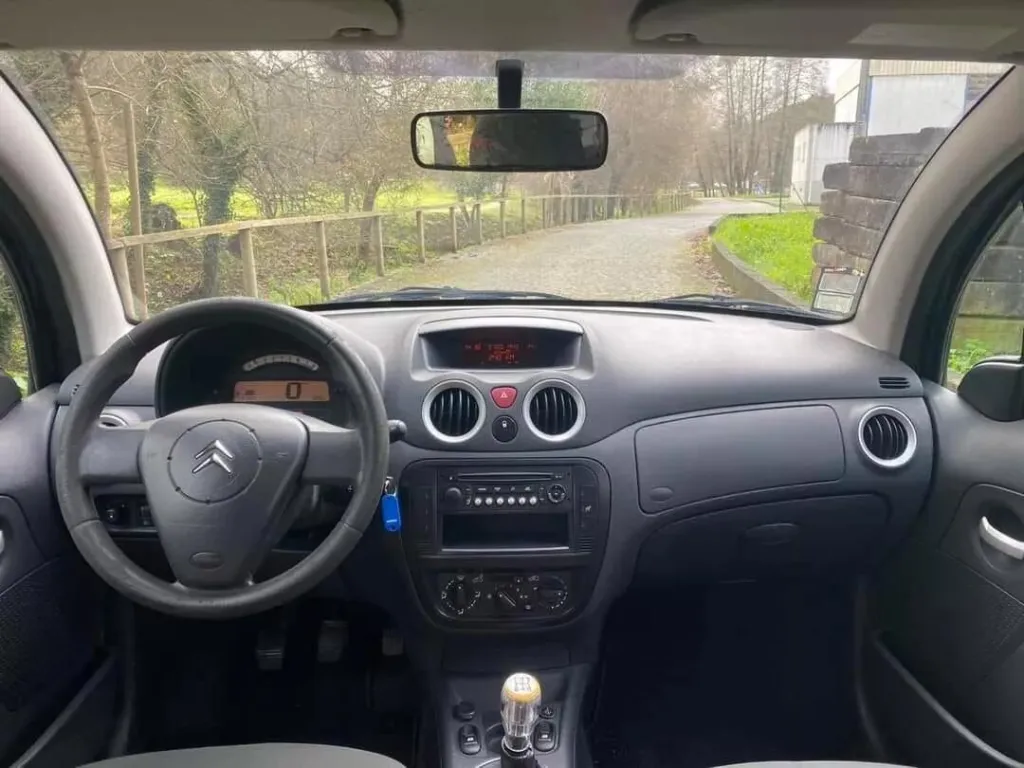 Citroën C3 1.1 Airdream Se Selection — fotografia 17