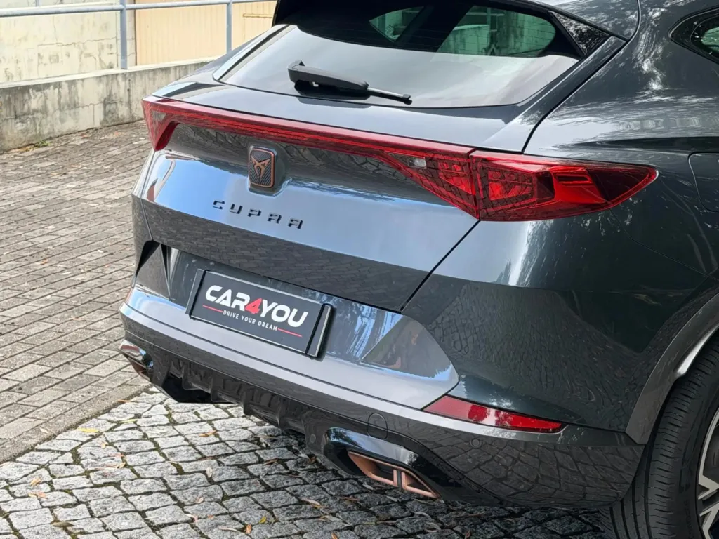 Cupra Formentor 1.4 e-Hybrid DSG — fotografia 13