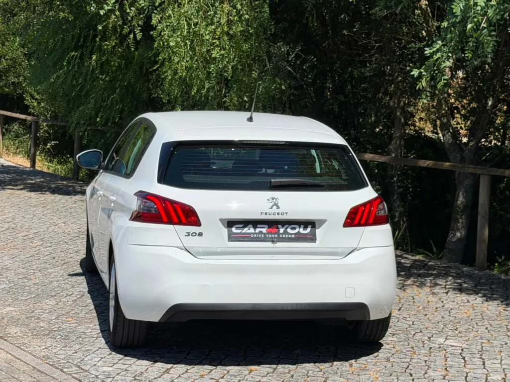 Peugeot 308 1.5 BlueHDi Active Pack — fotografia 6