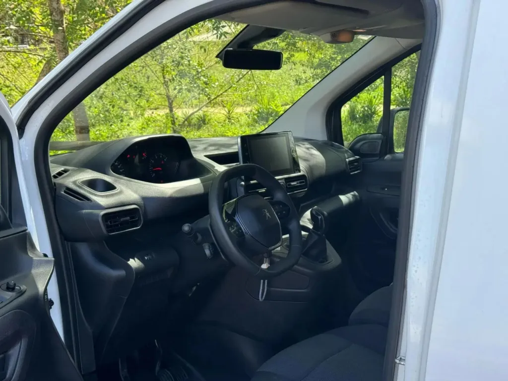 Peugeot Partner 1.5 BlueHdi Premium Standard — fotografia 13