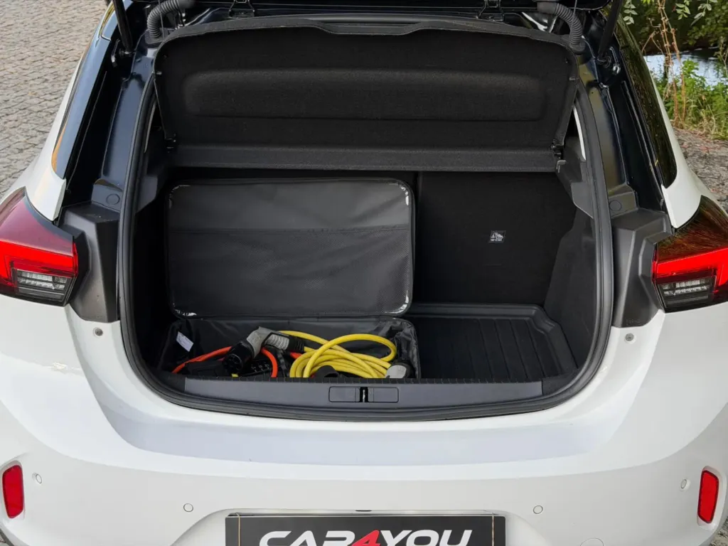 Opel Corsa-e Elegance — fotografia 16