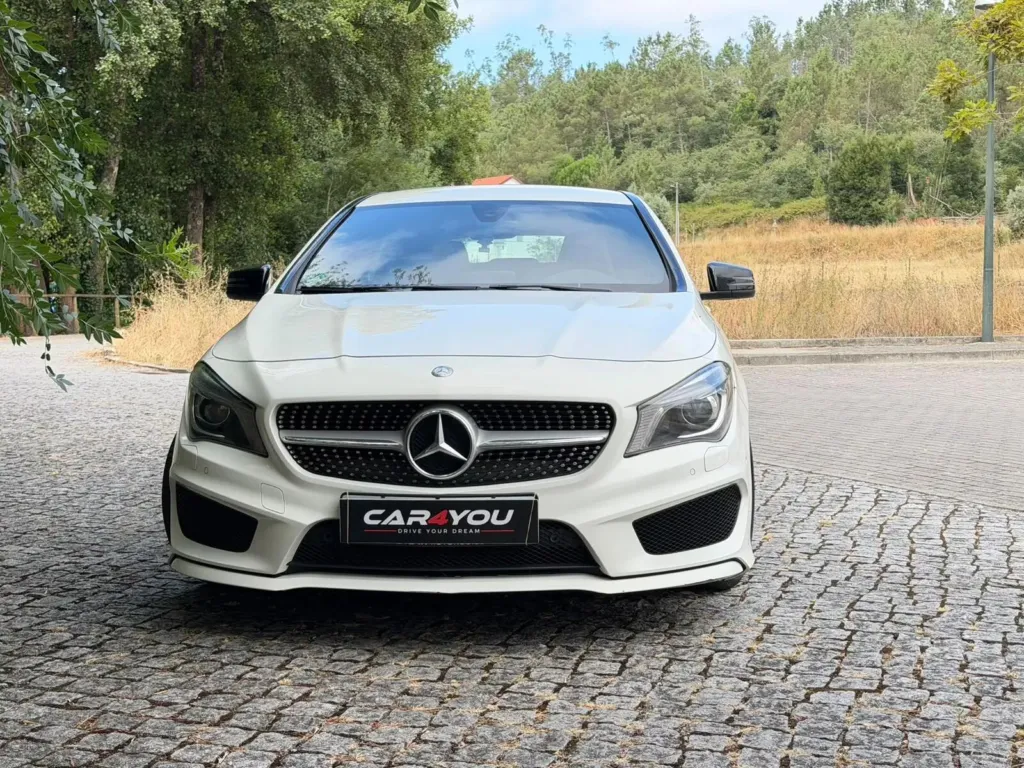 Mercedes-Benz CLA 220 d Shooting Brake AMG Line Aut. — fotografia 3