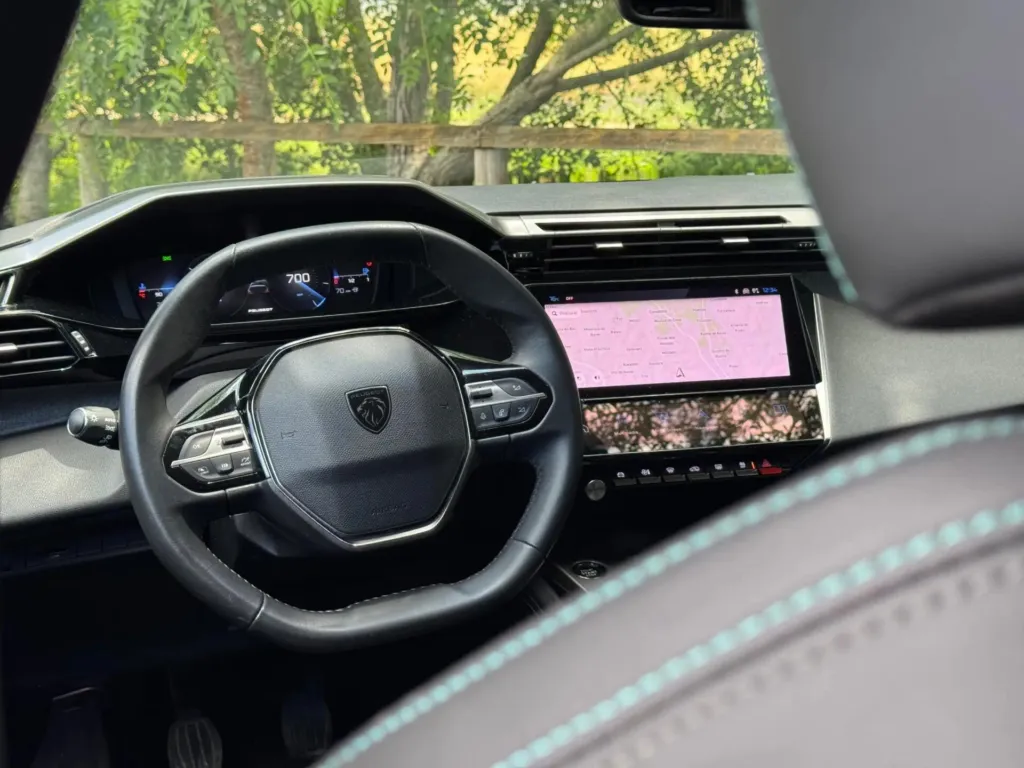 Peugeot 308 1.2 PureTech Allure Pack — fotografia 15