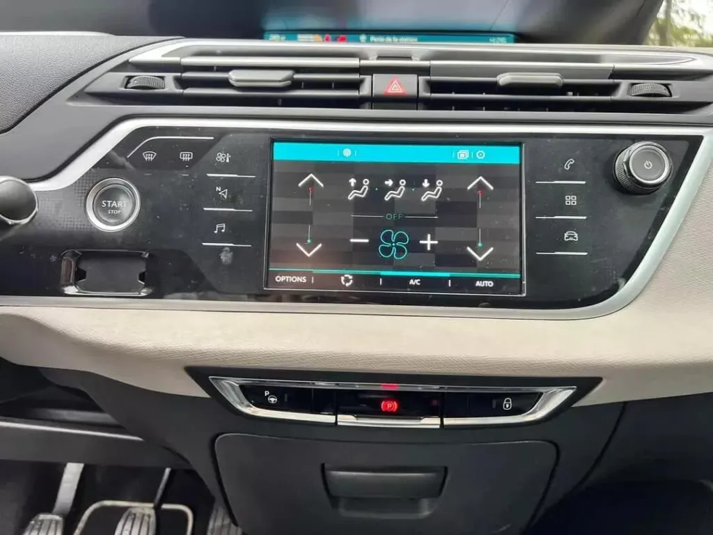 Citroën Grand C4 Spacetourer 1.2 PureTech Feel — fotografia 19