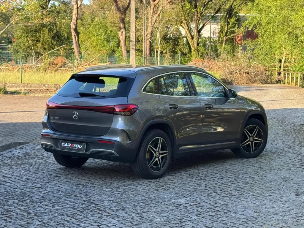 Mercedes-Benz EQA 250 AMG Line — fotografia 5