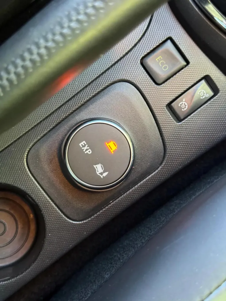 Renault Captur 1.5 dCi Helly Hansen — fotografia 11