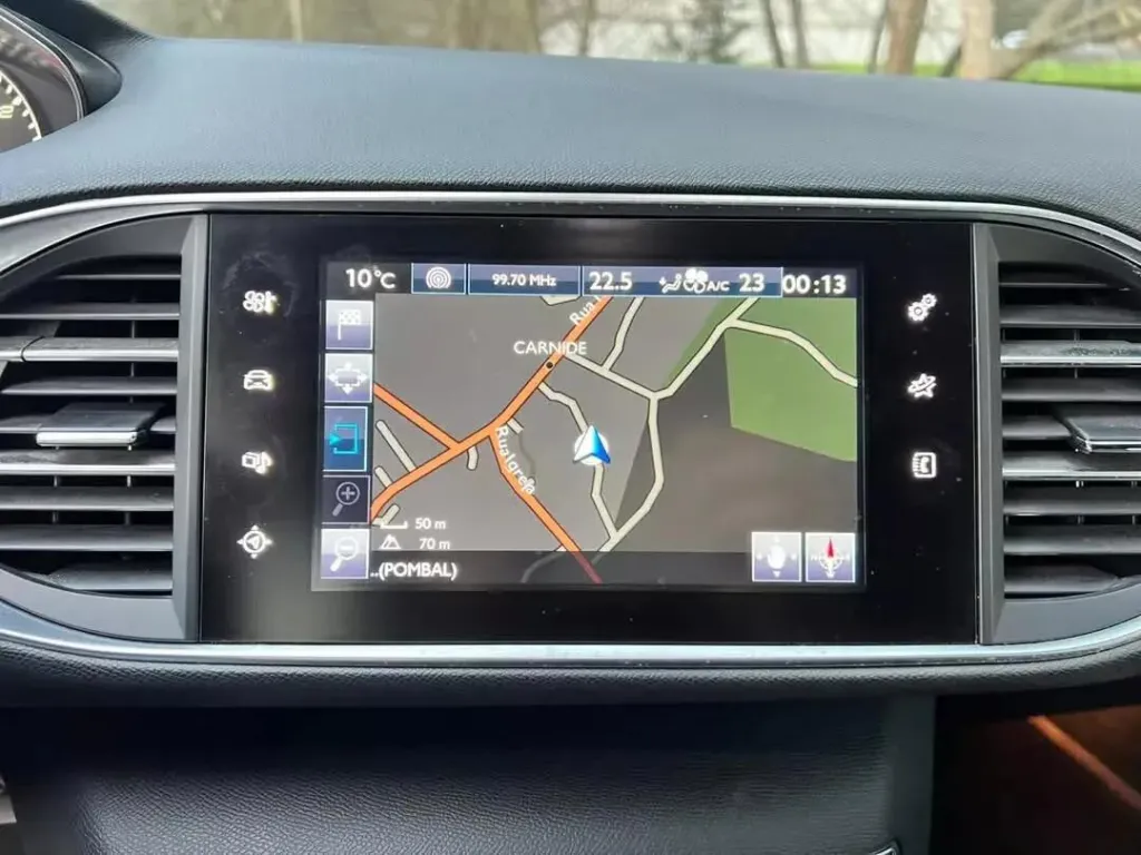 Peugeot 308 SW 1.2 PureTech GT Line EAT6 — fotografia 16