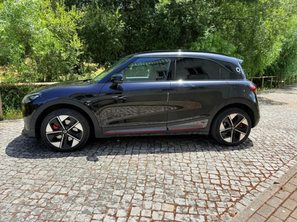 Smart #1 66 kWh Brabus AWD — fotografia 12