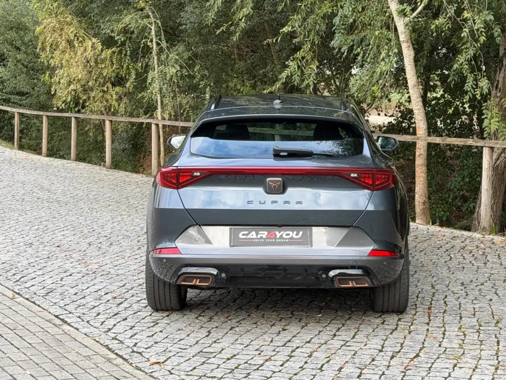 Cupra Formentor 1.4 e-Hybrid DSG — fotografia 11