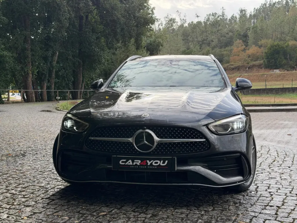 Mercedes-Benz C 300 e AMG Line — fotografia 12