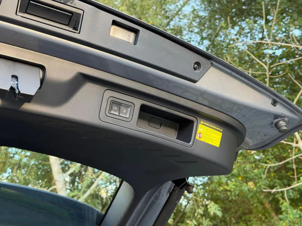BYD Atto 3 60.48 kWh Design — fotografia 16