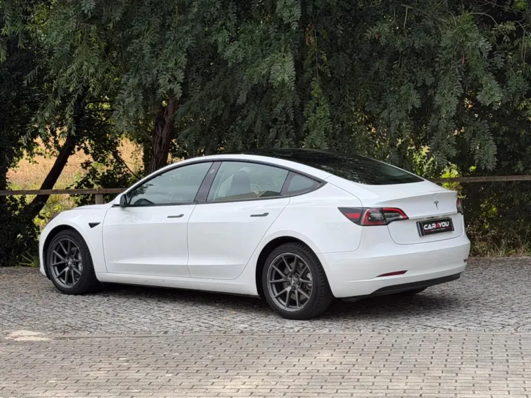 Tesla Model 3 Standard Range Plus RWD — foto 2
