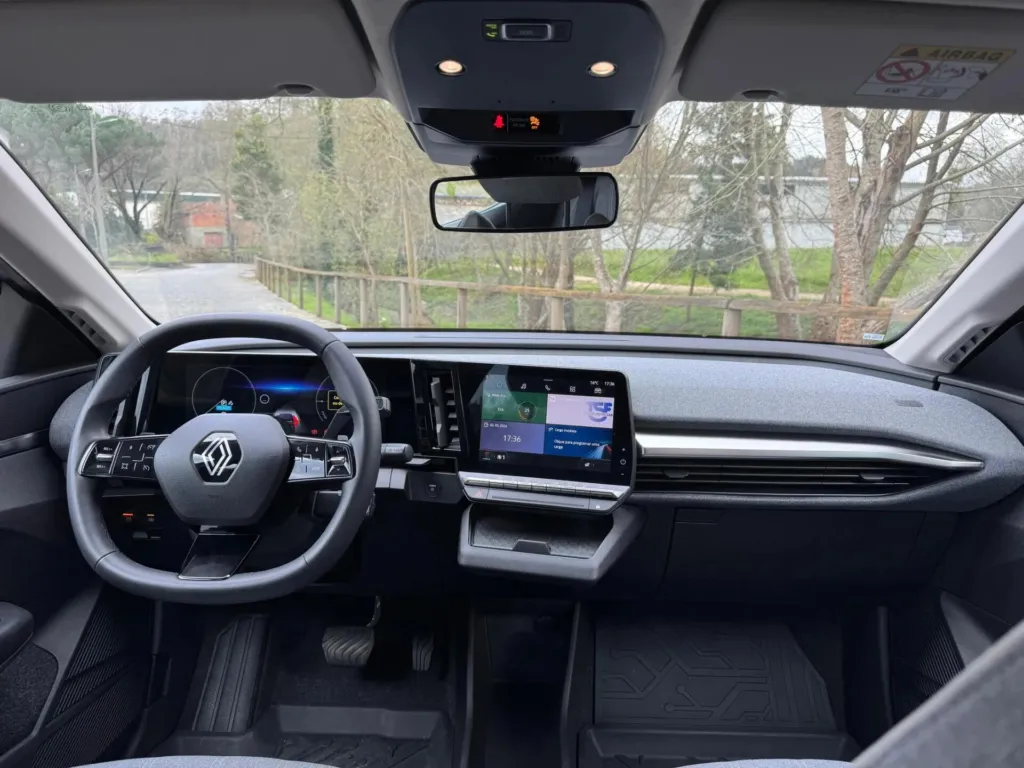 Renault Mégane E-Tech EV60 Equilibre Optimum Charge — fotografia 15