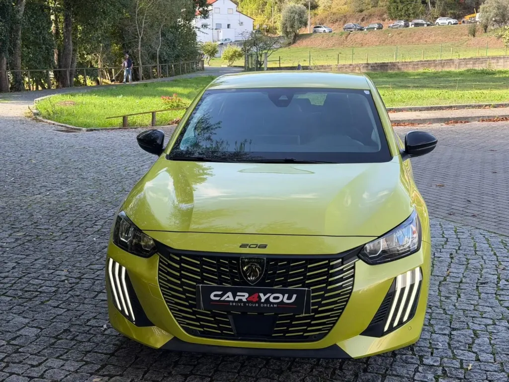 Peugeot 208 1.2 PureTech Allure — fotografia 10