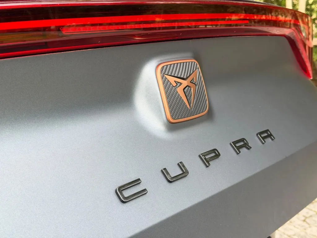 Cupra Formentor 1.4 e-Hybrid DSG — fotografia 7