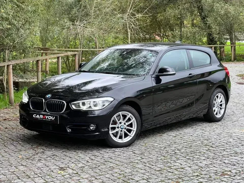 BMW 118 d Line Sport Auto — fotografia 1