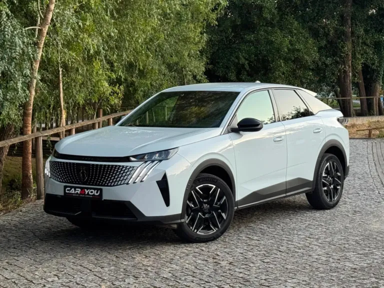 Peugeot 3008 1.2 Hybrid Allure e-DCS6