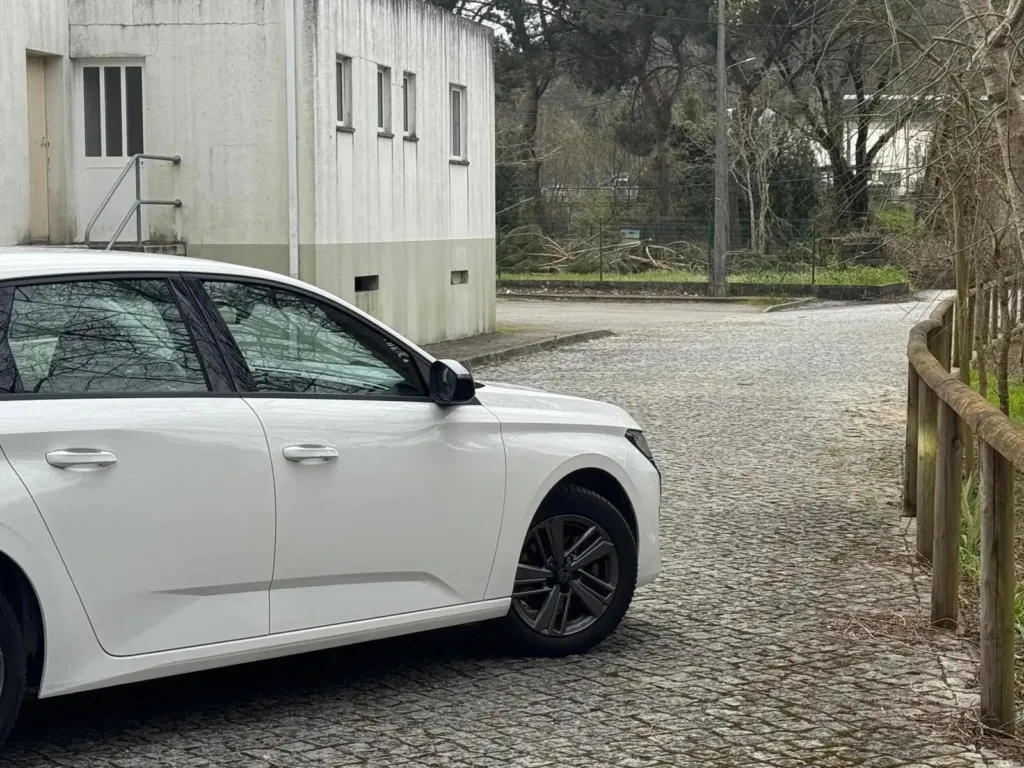 Peugeot 308 SW 1.2 PureTech Active Pack — fotografia 6