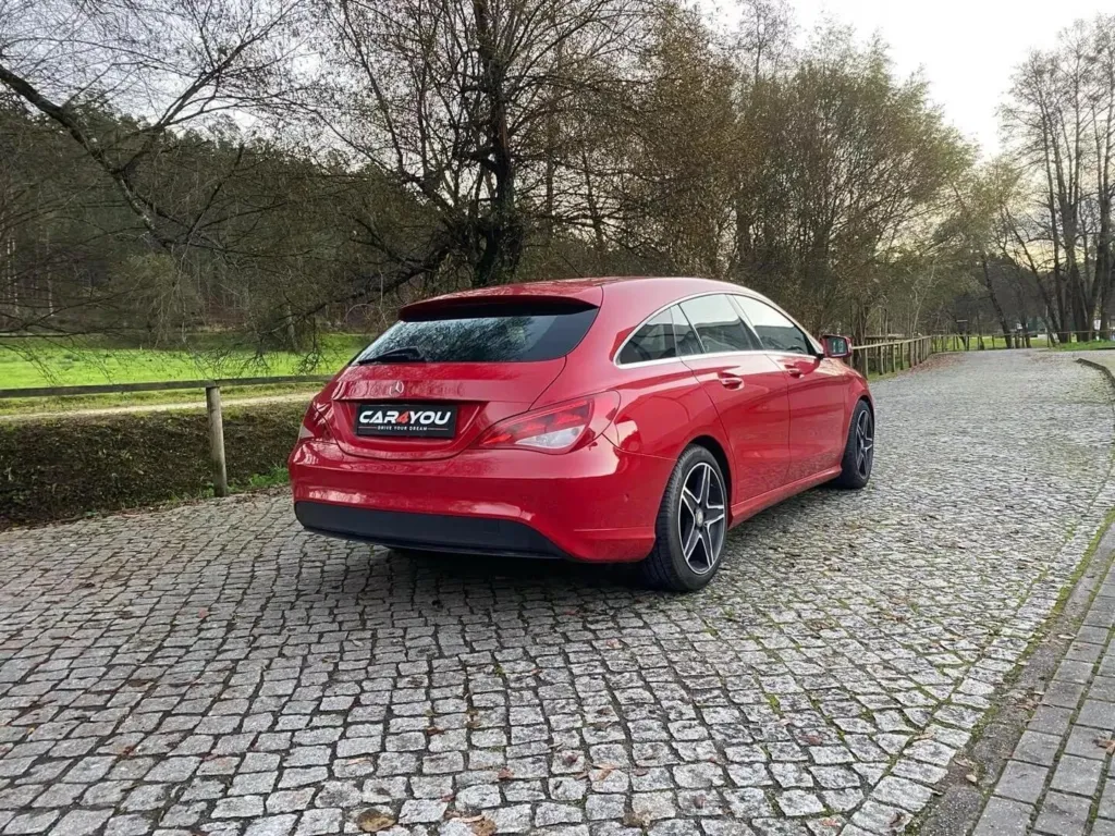 Mercedes-Benz CLA 200 d Shooting Brake Urban — fotografia 13