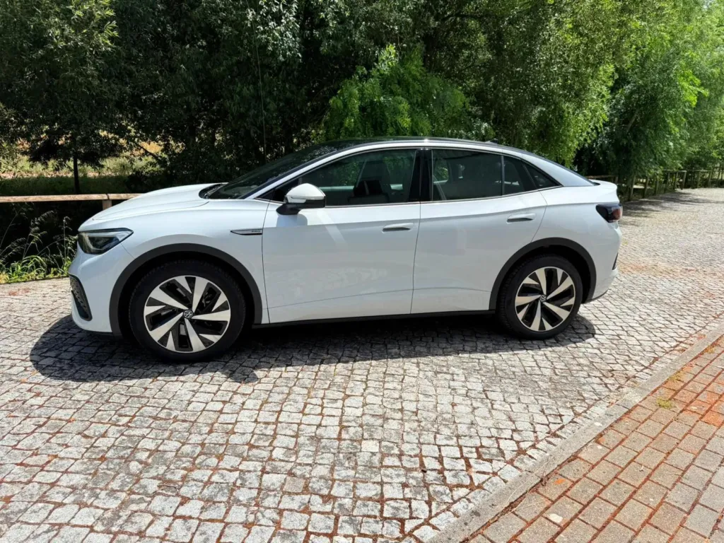 Volkswagen ID.5 77 kWh Pro Performance — fotografia 9