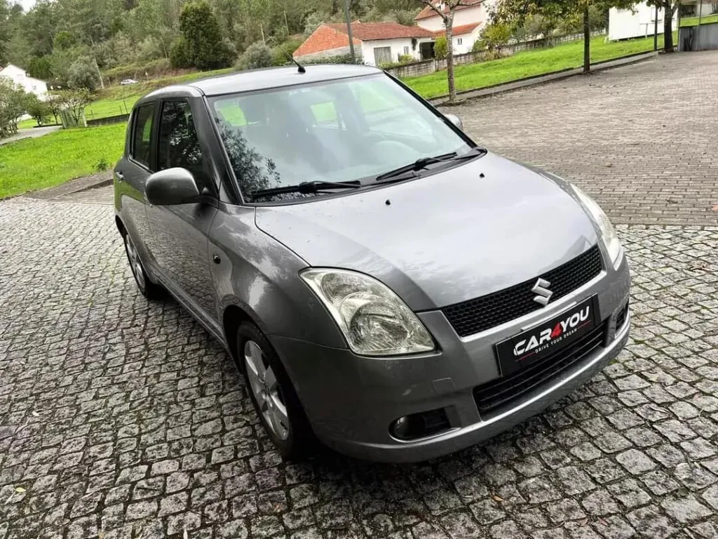 Suzuki Swift 1.3 16V Sport — fotografia 12