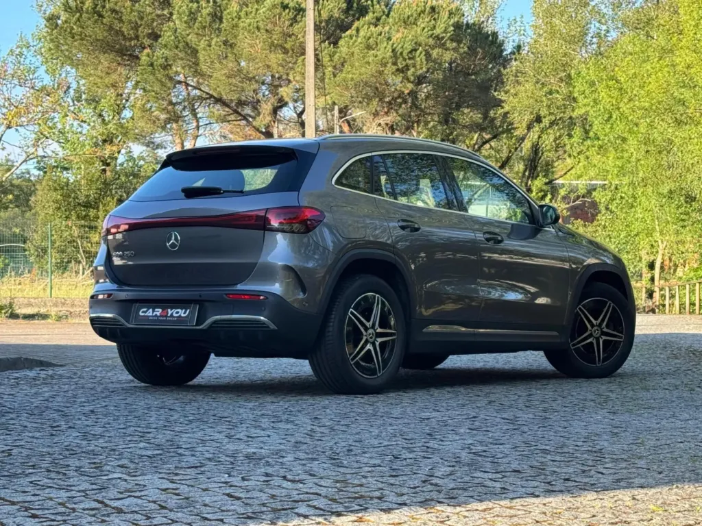 Mercedes-Benz EQA 250 AMG Line — fotografia 6
