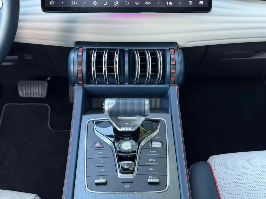 BYD Atto 3 60.48 kWh Design — fotografia 16