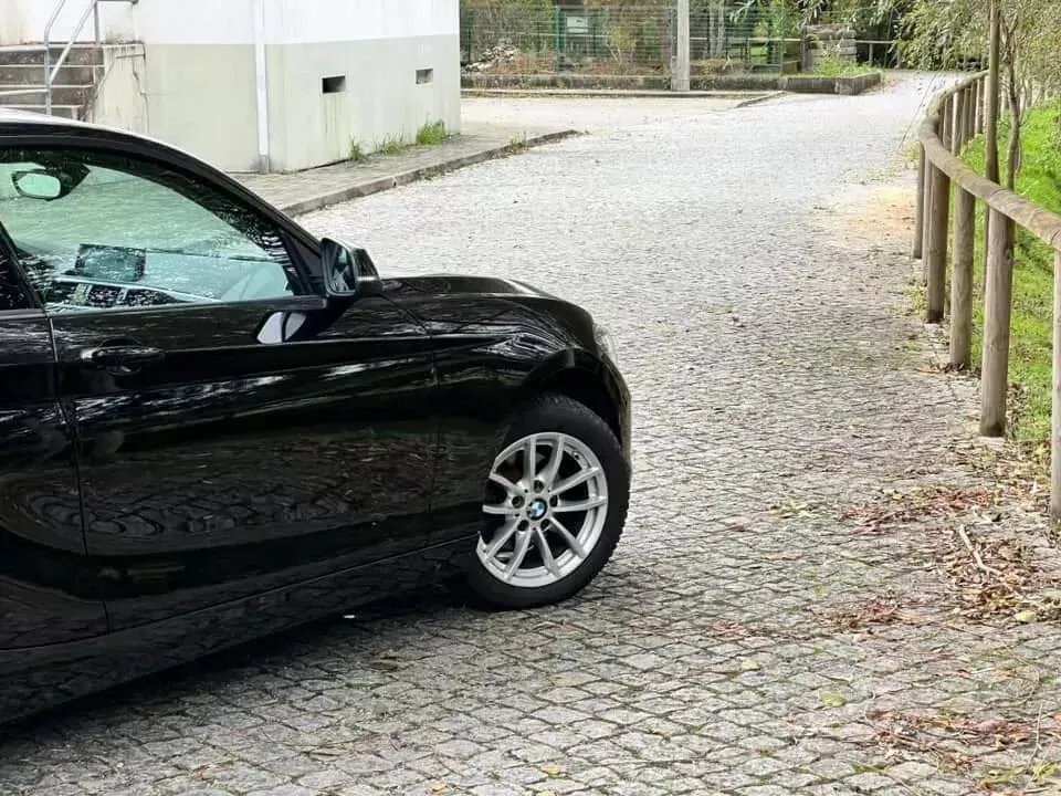 BMW 118 d Line Sport Auto — fotografia 7