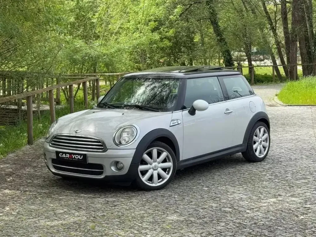 Mini 3 Portas Cooper D 50 Camden — fotografia 1