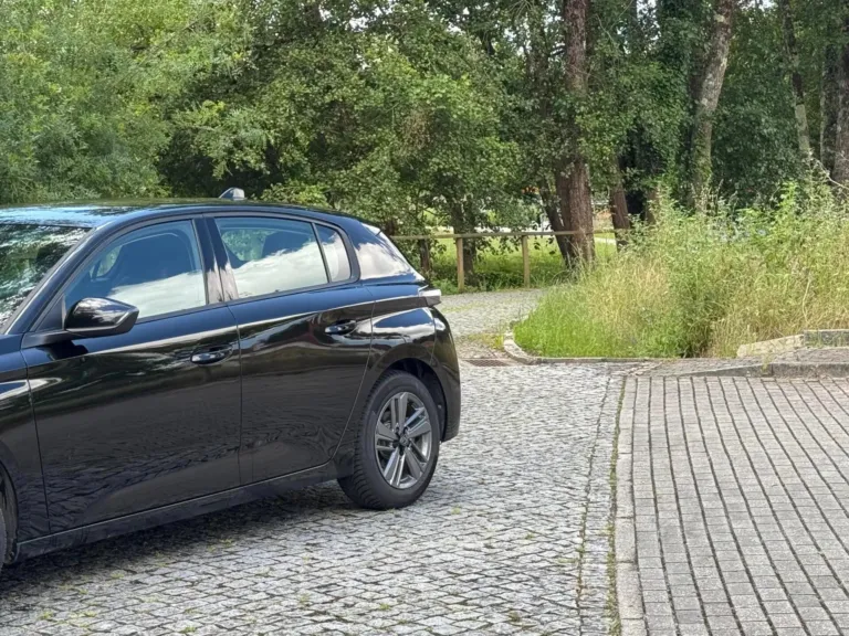 Peugeot 308 PureTech 130 EAT8 Active Pack — foto 3