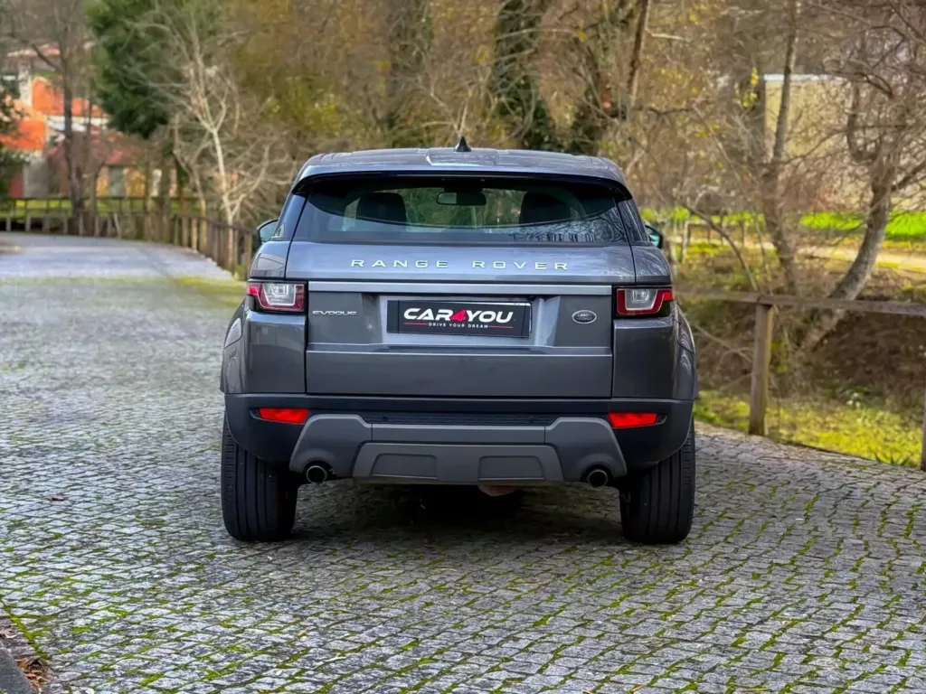 Land Rover Range Rover Evoque 2.0 TD4 SE Dynamic Auto — fotografia 9