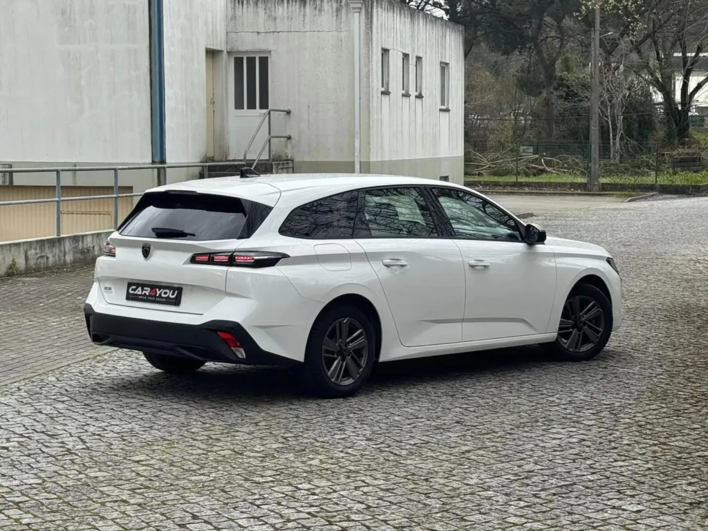 Peugeot 308 SW 1.2 PureTech Active Pack — fotografia 11