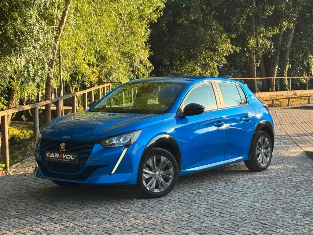 Peugeot e-208 50 kWh Active Pack — fotografia 4
