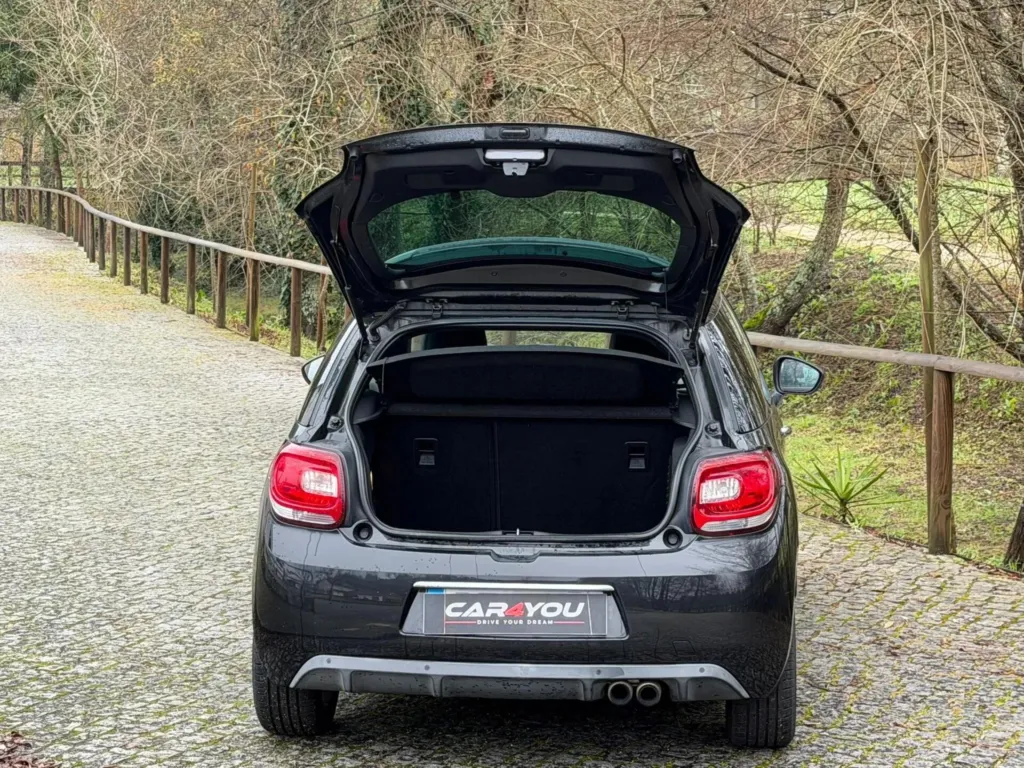 Citroën DS3 1.6 THP Sport Chic — fotografia 8