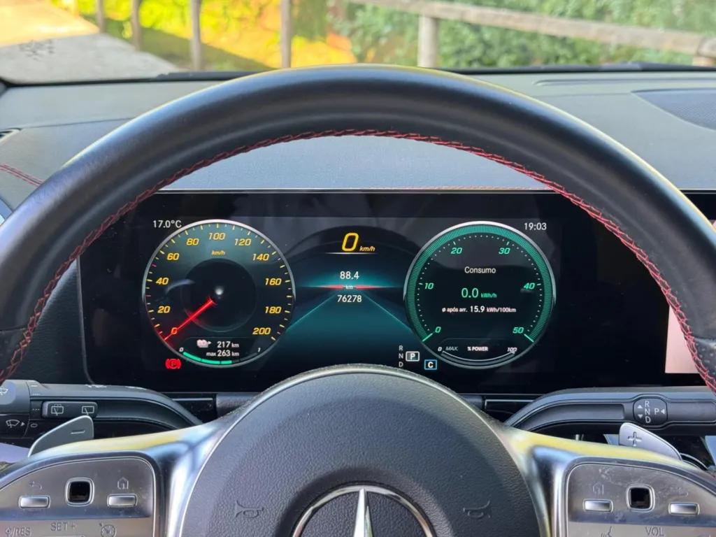 Mercedes-Benz EQA 250 AMG Line — fotografia 17