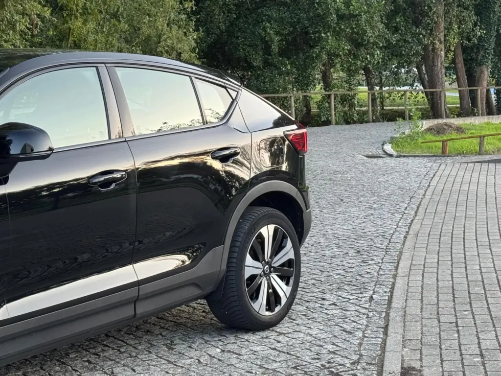 Volvo C40 Recharge Single Motor Plus — fotografia 3