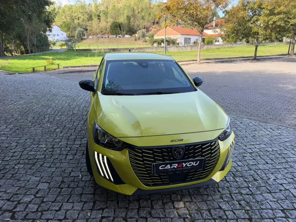 Peugeot 208 1.2 PureTech Allure — fotografia 9